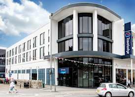 Travelodge Newquay Seafront 2