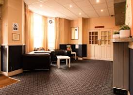 Commercial Hotel 2