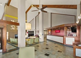 Red Roof Inn & Suites Irving - DFW Airport South 3