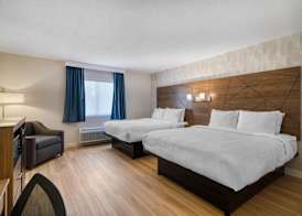 Baldwin Inn & Suites, SureStay Collection by Best Western 5