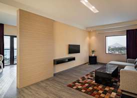 Mercure Padang 4