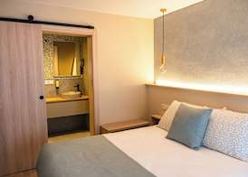 Qazris Suites 4
