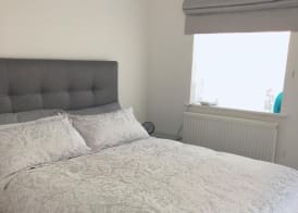 Studio Self contained flat free Parking 2