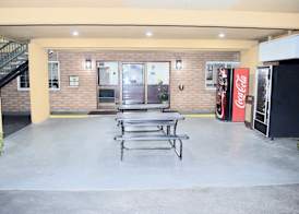 Super 8 by Wyndham Visalia 2