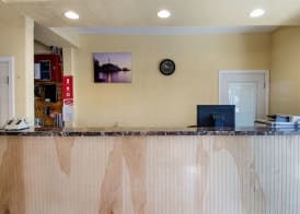 Econo Lodge West Yarmouth on Cape Cod 4