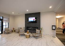 The Lux Hotel & Conference Center, an Ascend Collection Hotel 4