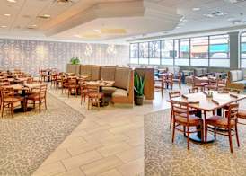 DoubleTree by Hilton Milwaukee Downtown 5