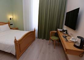 Old Avenue Hotel 5
