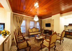 Elyka Hotel 3