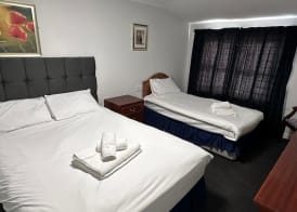 The Bruce Hotel 3