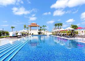 DoubleTree by Hilton Okinawa Chatan Resort 5