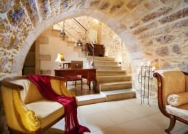 Archontiko Old Town Suites 3