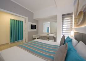 TUI BLUE Tropical 5
