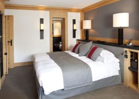 Luxurious Alpine Getaway at Park Hotel Gstaad 4