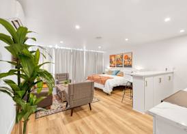 Palm Desert Suites 3