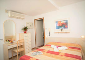 Hotel Crystal con Piscina Estiva Privata - SPIAGGIA INCLUSA con Formula All Inclusive 7 notti & ANIMAZIONE 2026 4