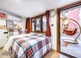 Galata Five Apartment 5
