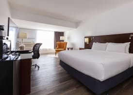 Strata Hotel 5