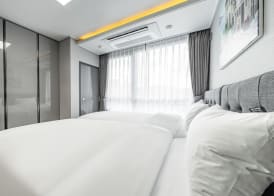 Songjeong Blue Castle Hotel 2
