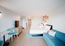 SeaLoft Oceanfront Hotel 4
