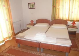 Villa Borna Apartments with Free Parking 5