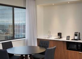 Courtyard by Marriott Seattle Everett Downtown 4