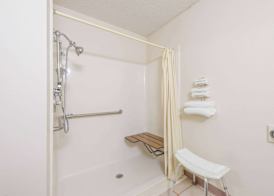 Super 8 by Wyndham Jerseyville 5