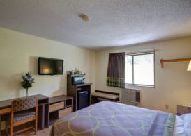 Super 8 by Wyndham Zanesville 3