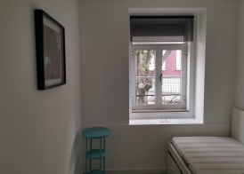 Chiado Local Artist Suites w Parking & EV 4