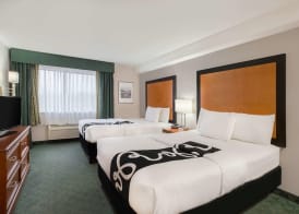 La Quinta Inn by Wyndham Everett 4