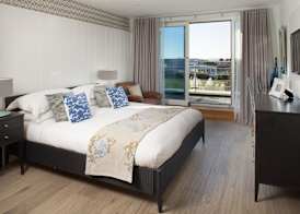 St Moritz Hotel and Cowshed Spa 4