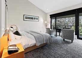 Black Rock Oceanfront Resort 5