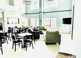 Quality Inn Near Seaworld - Lackland 2