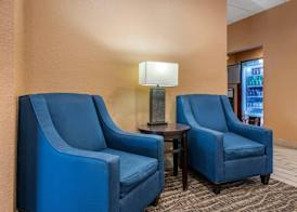 Comfort Inn & Suites Orlando North 2