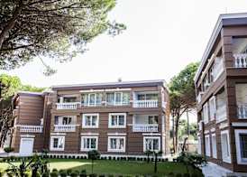 Prestige Resort 5