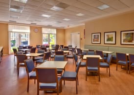 Cortona Inn and Suites Anaheim Resort 2
