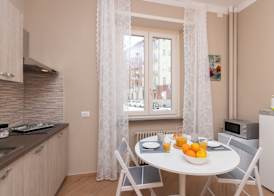 Cialdini Apartment Close to the City Center by Wonderful Italy 3