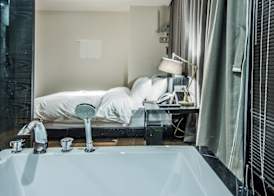 Rivertain Hotel 5