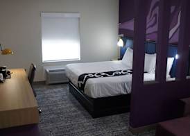 La Quinta Inn & Suites by Wyndham Memphis East 5