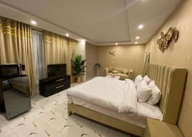 Luxus Suites 2