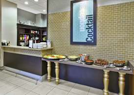 Embassy Suites by Hilton Columbus Airport 4