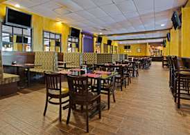 Ramada by Wyndham Tampa Airport Westshore 2