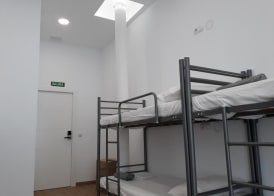 Hub Hostel Seville 4