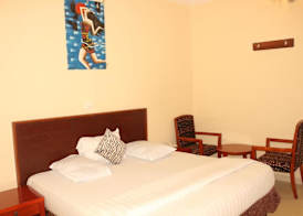 Carlcon Hotel 4