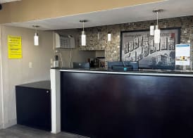 Econo Lodge Spring Lake near Fort Bragg 2
