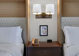 Holiday Inn PHILADELPHIA-CHERRY HILL by IHG 4