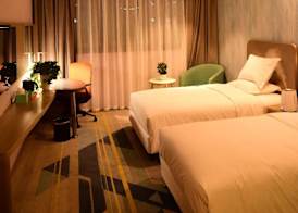 Holiday Inn Express Lhasa Potala Square 3