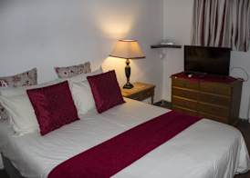 Avalone Guest House 5