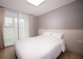 Sollago Myeongdong Hotel & Residence 5
