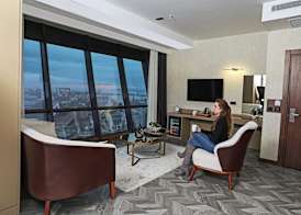 Moncher Hotel 5